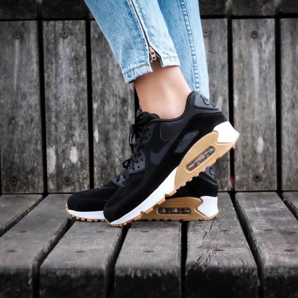 Nike Shoes - 🍀New🍀 NIKE black Air Max 90 SE ~ sz 8